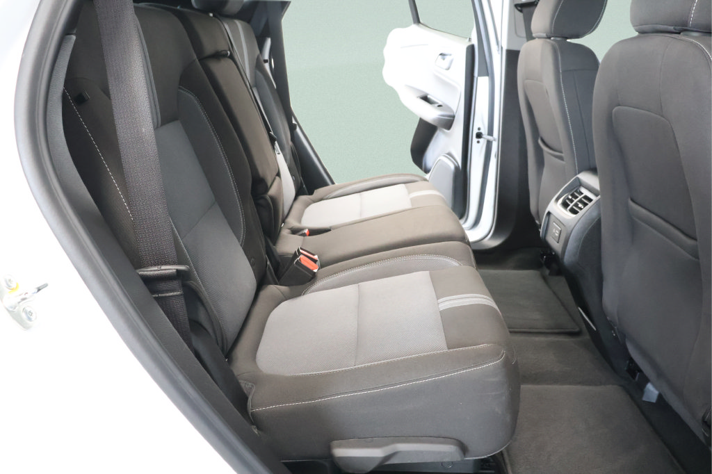 Used 2025 Chevrolet Blazer LT FWD image 24