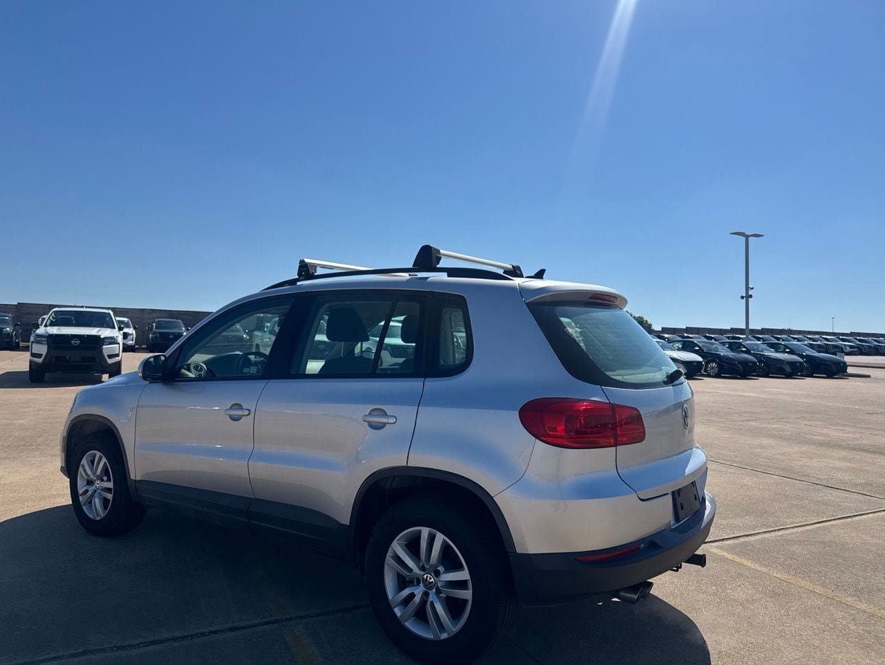 Used 2017 Volkswagen Tiguan S FWD image 13