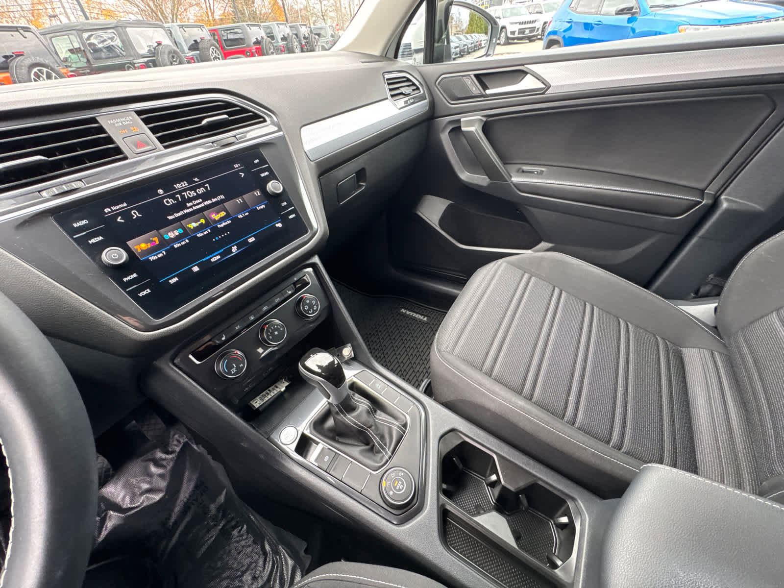 Used 2024 Volkswagen Tiguan S image 25