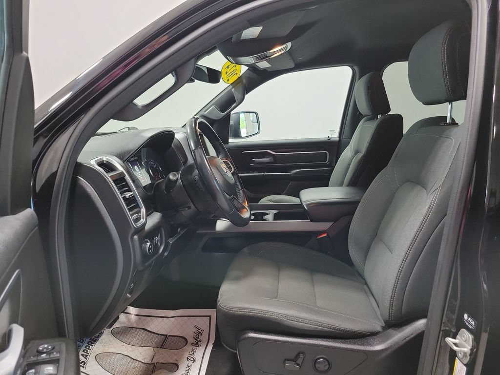 Used 2024 RAM 1500 Big Horn AWD/4WD image 2
