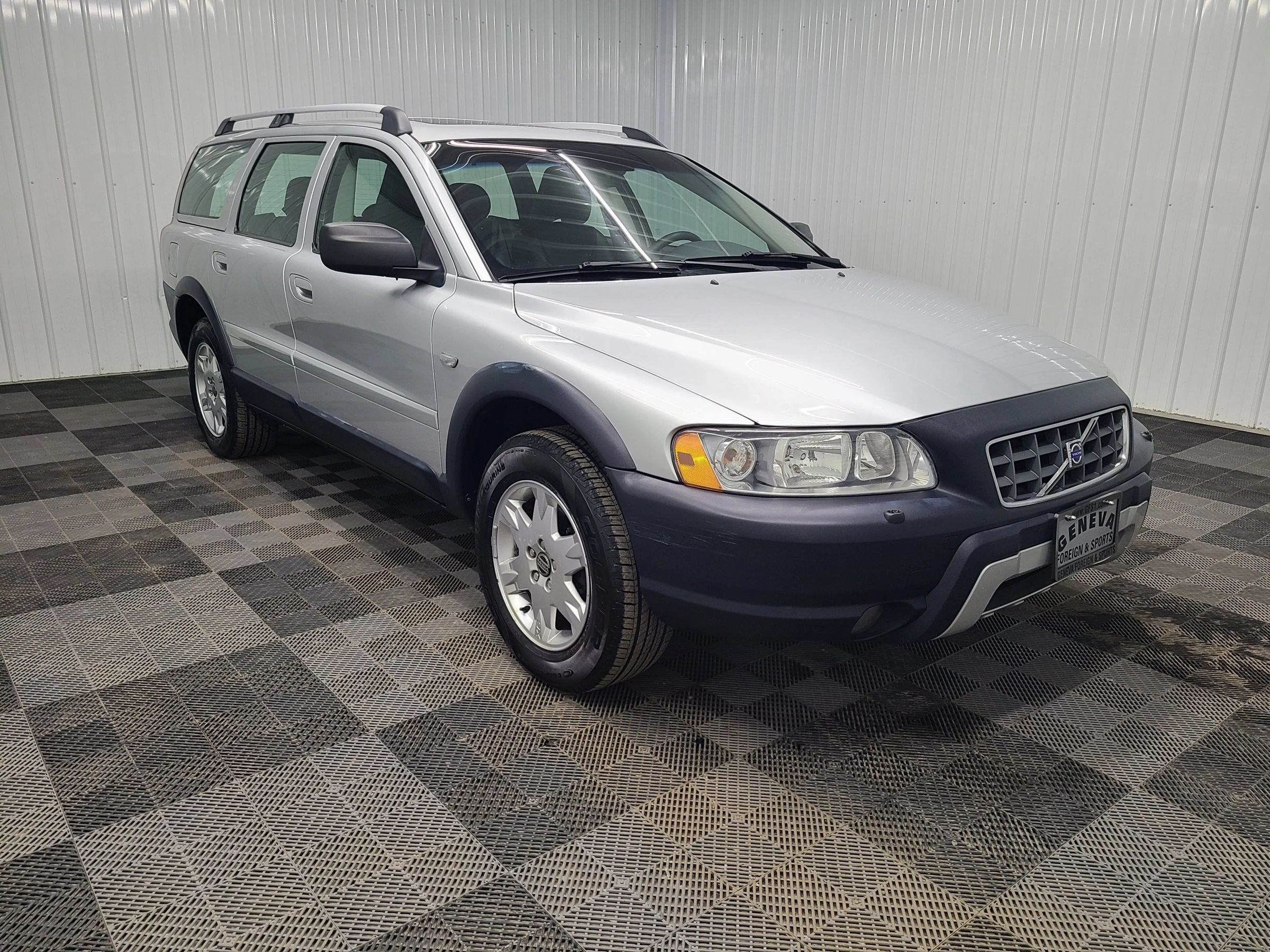 Used 2006 Volvo XC70 Ocean Race Edition AWD/4WD image 4