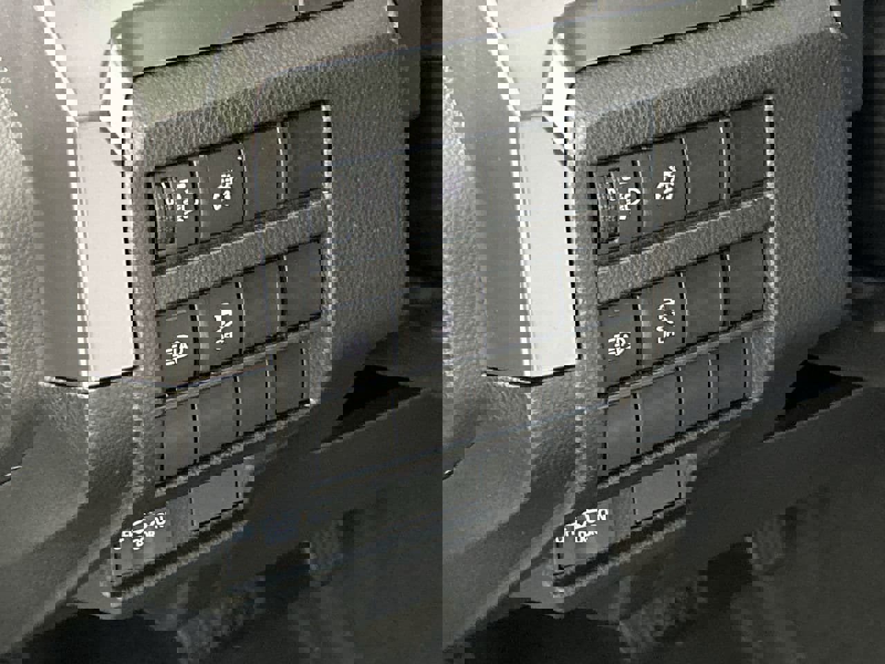 Used 2025 Toyota Tacoma SR5 image 12