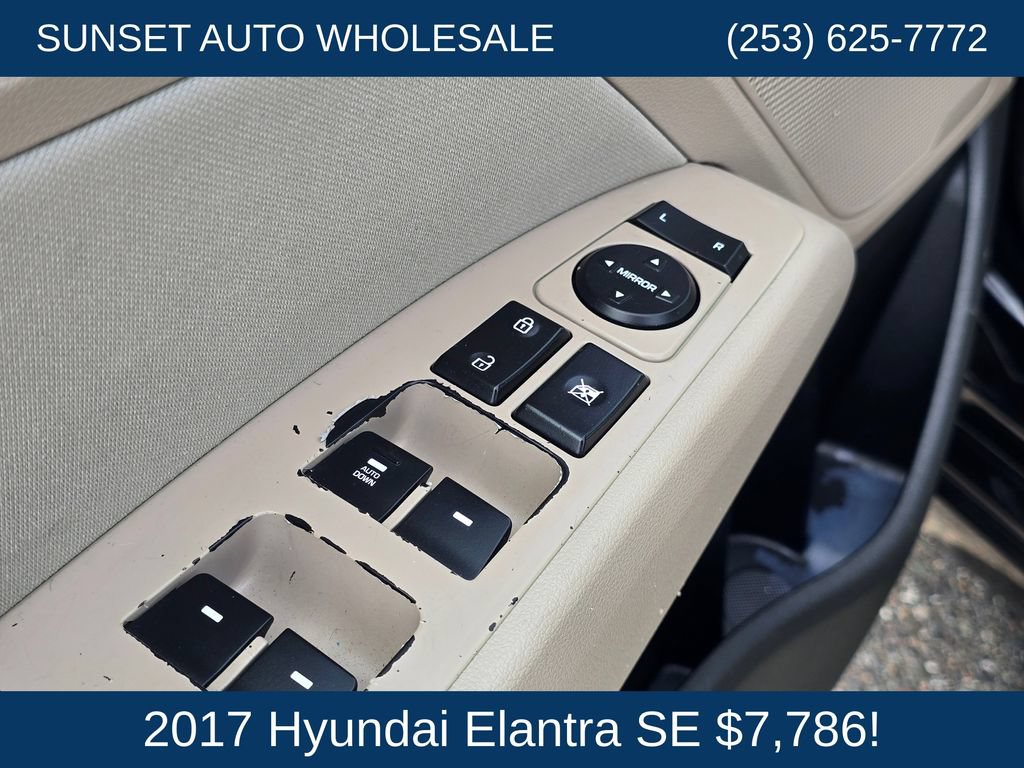 Used 2017 Hyundai Elantra SE FWD image 22