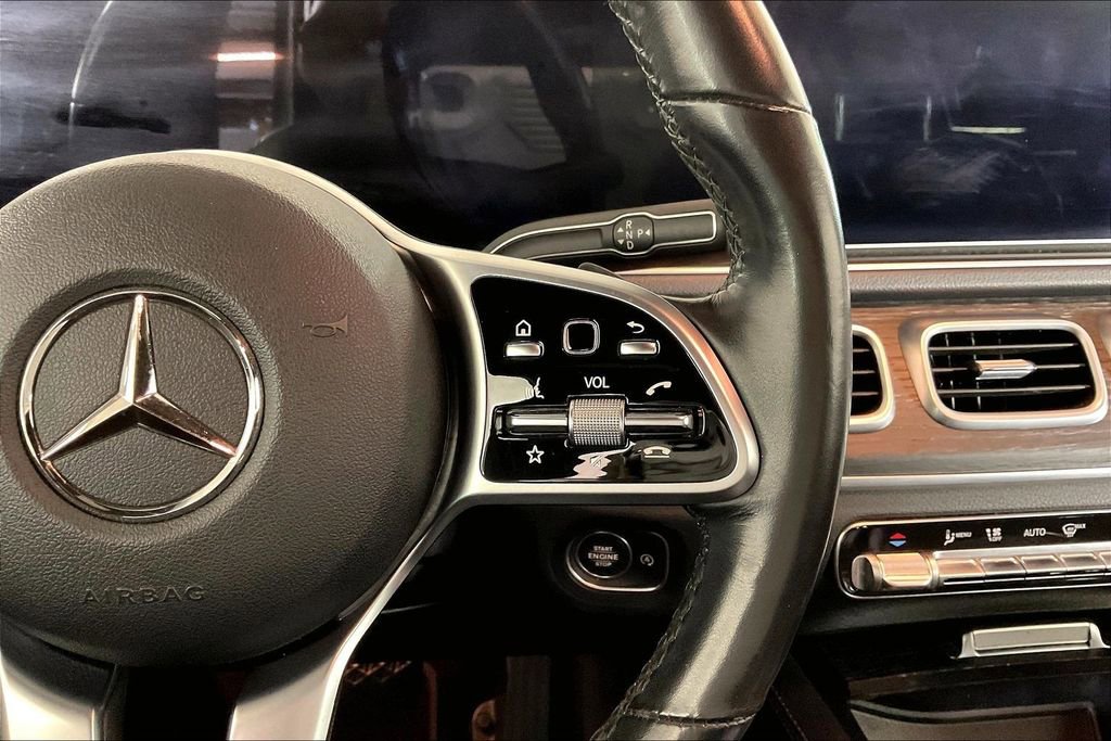 Used 2022 Mercedes-Benz GLE 350 4MATIC w/ Premium Package image 19