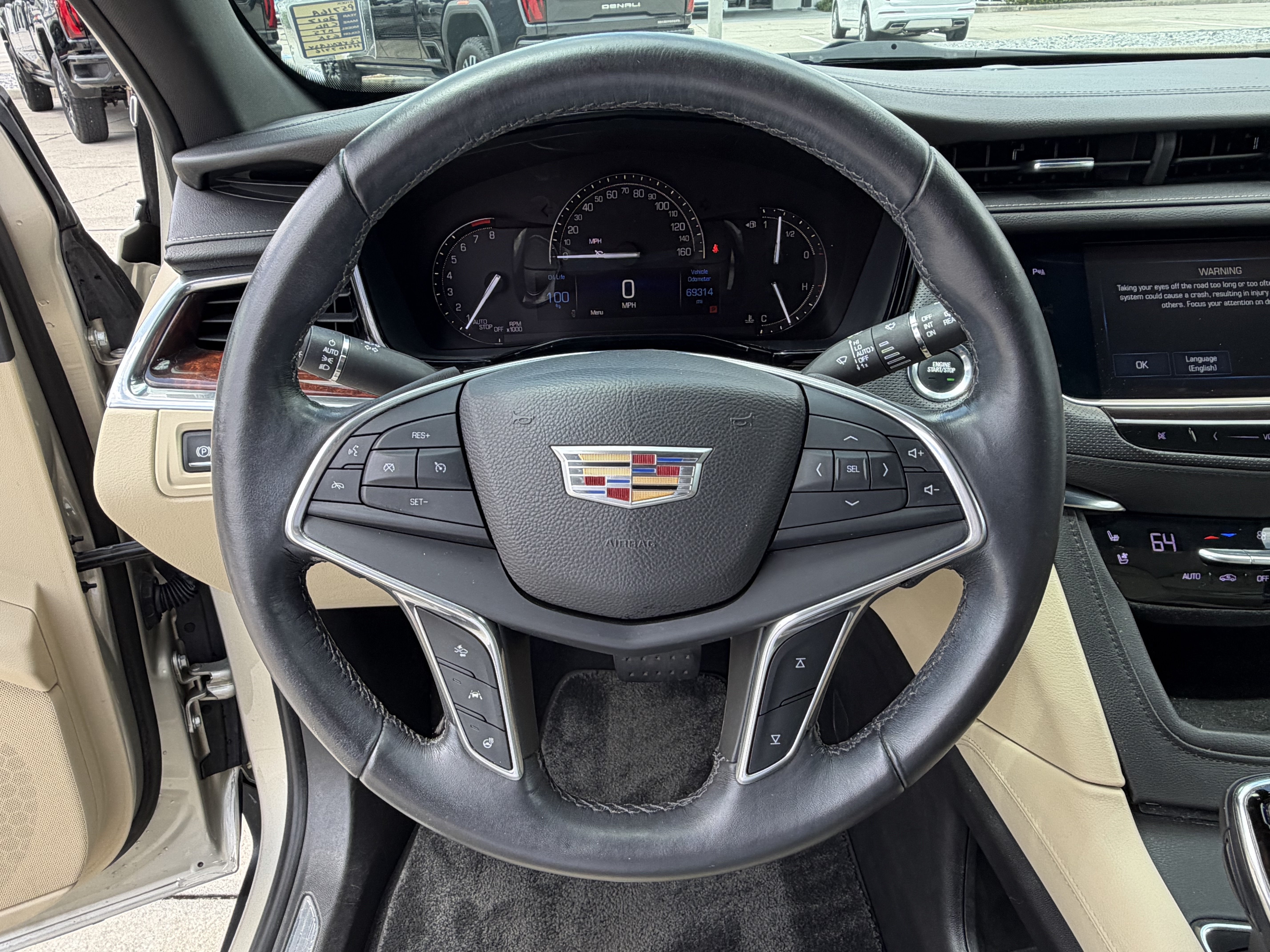 Used 2017 Cadillac XT5 Premium Luxury FWD image 26