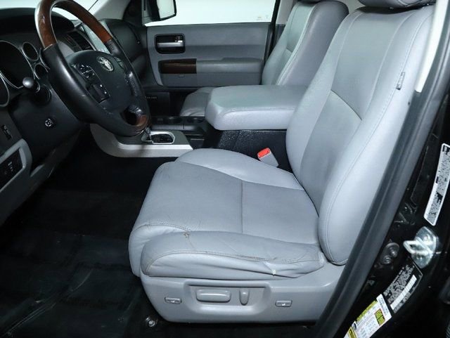 Used 2012 Toyota Sequoia Platinum image 21