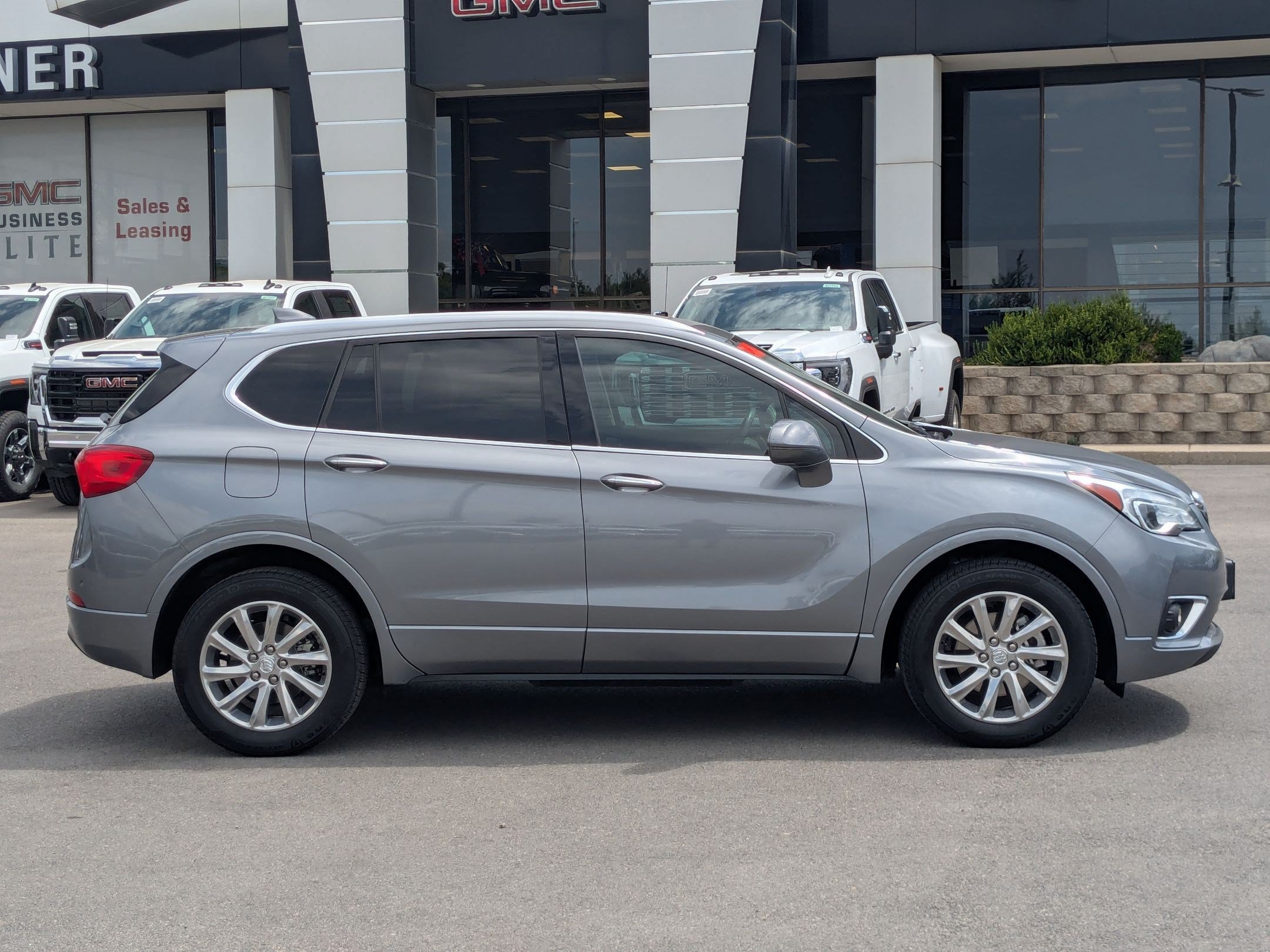 Certified 2020 Buick Envision Essence w/ LPO, Active Package AWD/4WD image 7