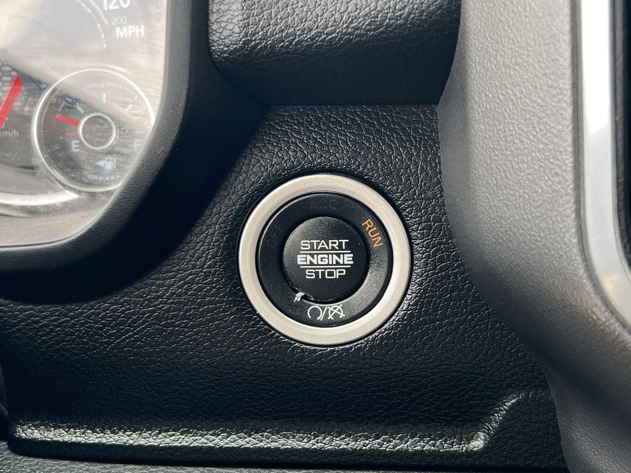 Used 2024 RAM 2500 Big Horn AWD/4WD image 16