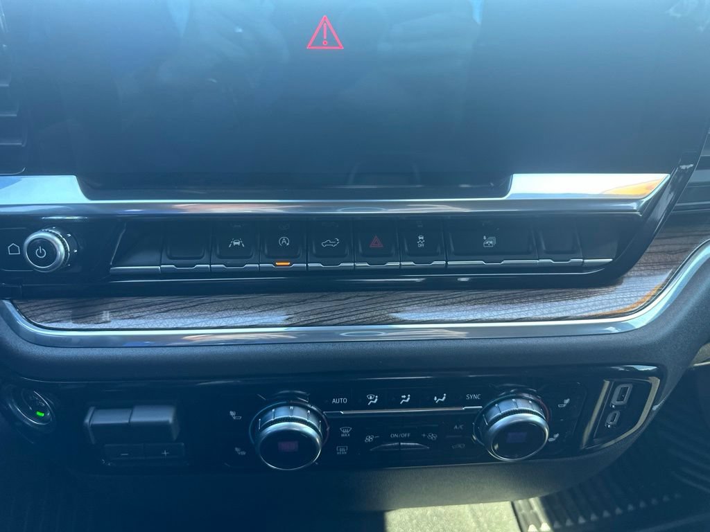 Used 2025 GMC Sierra 1500 Elevation AWD/4WD image 4