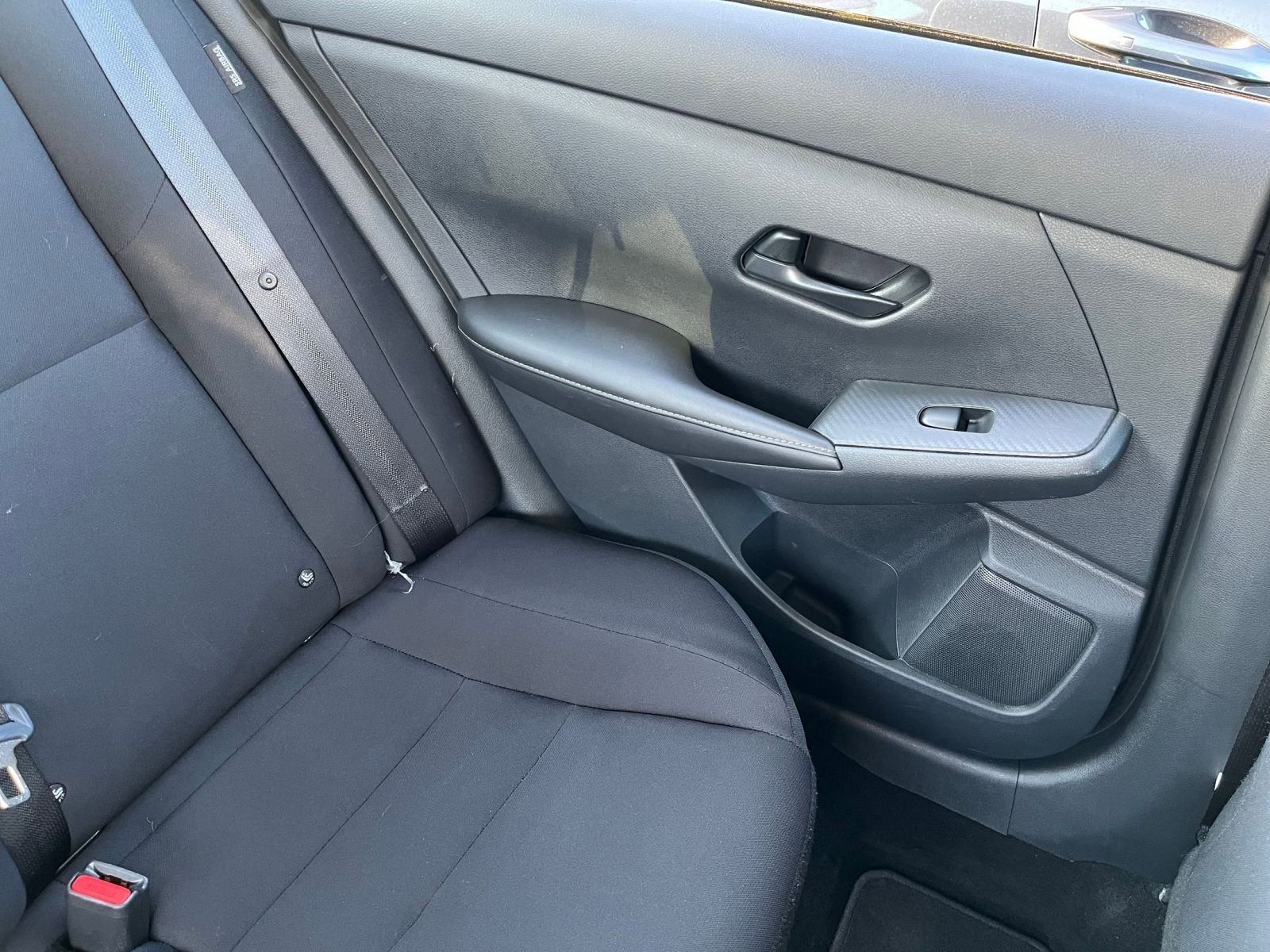 Used 2025 Nissan Sentra S FWD image 35
