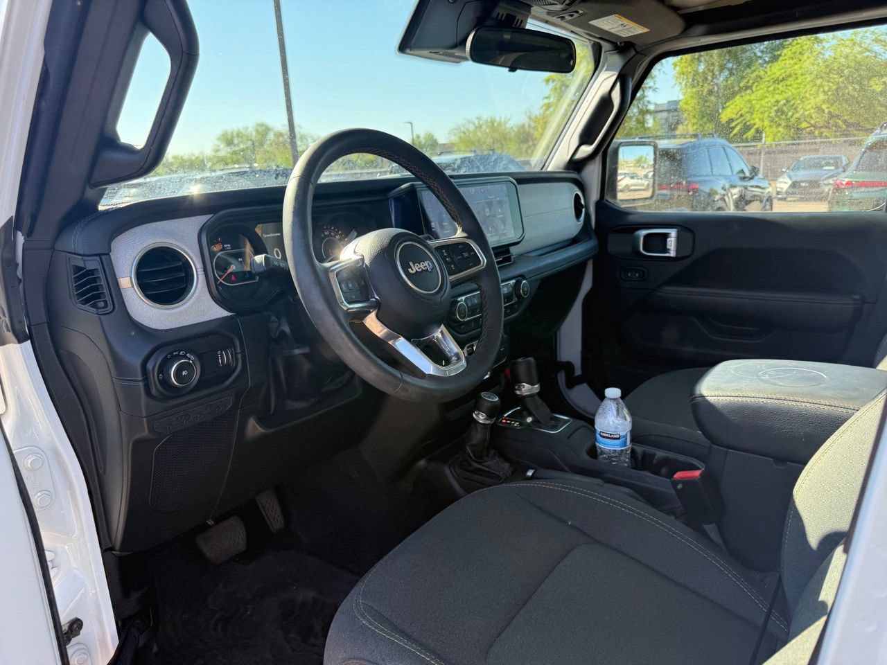 Used 2024 Jeep Wrangler Unlimited Sahara w/ Safety Group AWD/4WD image 14