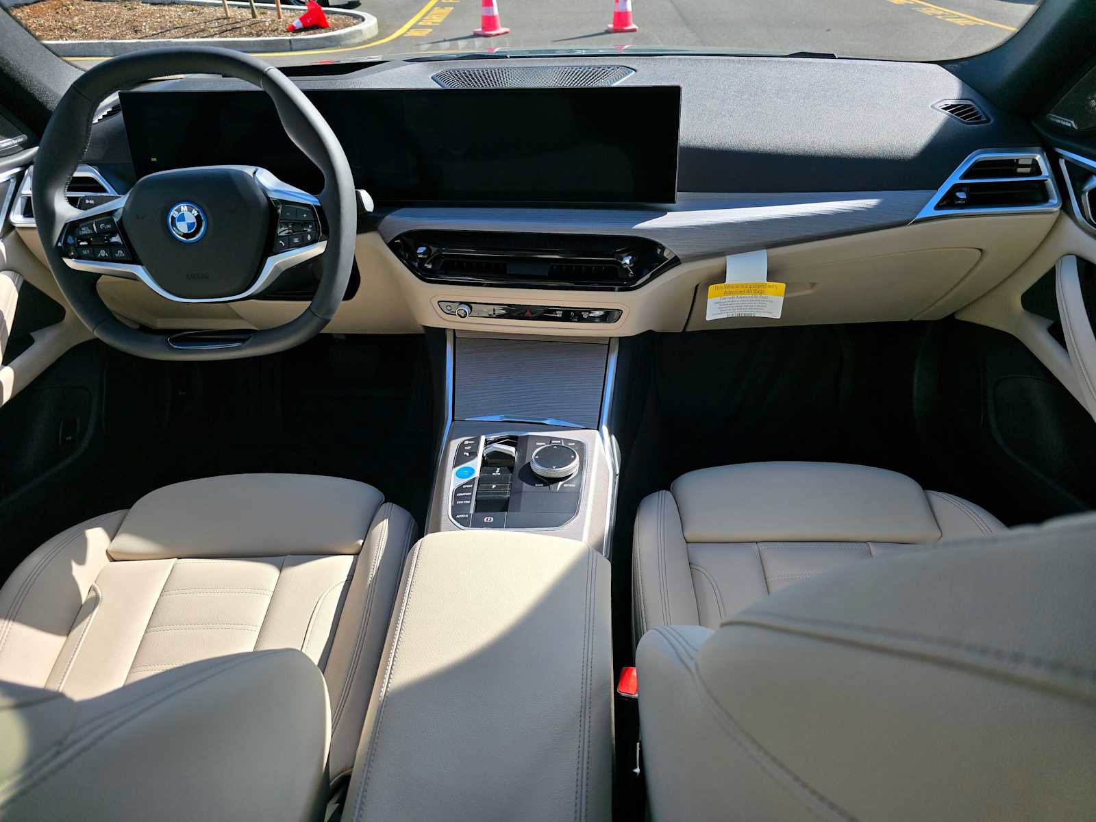 Used 2025 BMW i4 xDrive40i image 18