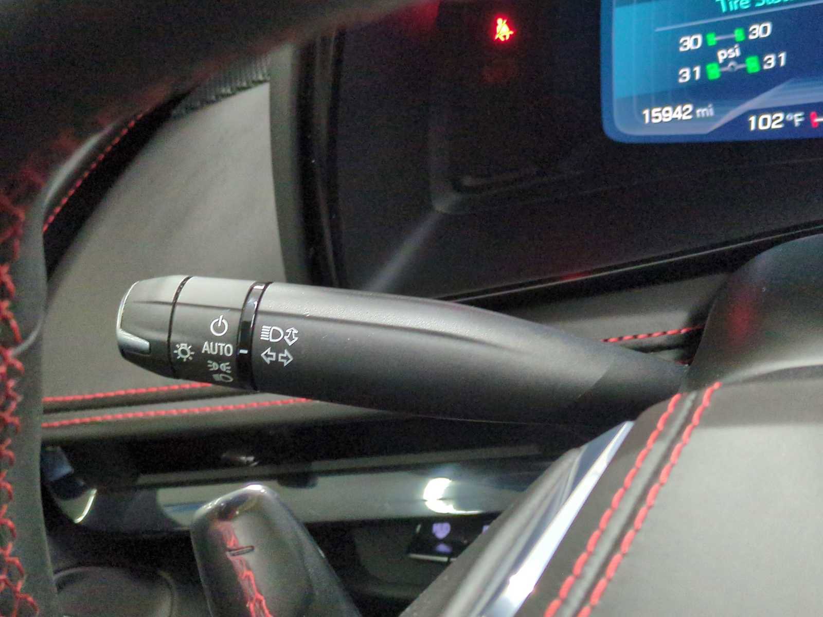 Used 2024 Chevrolet Corvette Stingray Premium Cpe w/ Z51 Performance Package image 28