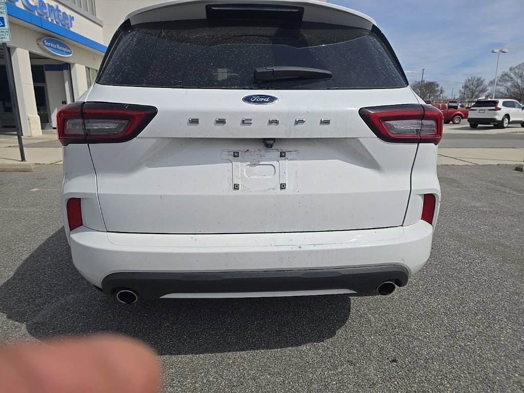 Used 2023 Ford Escape ST-Line image 4