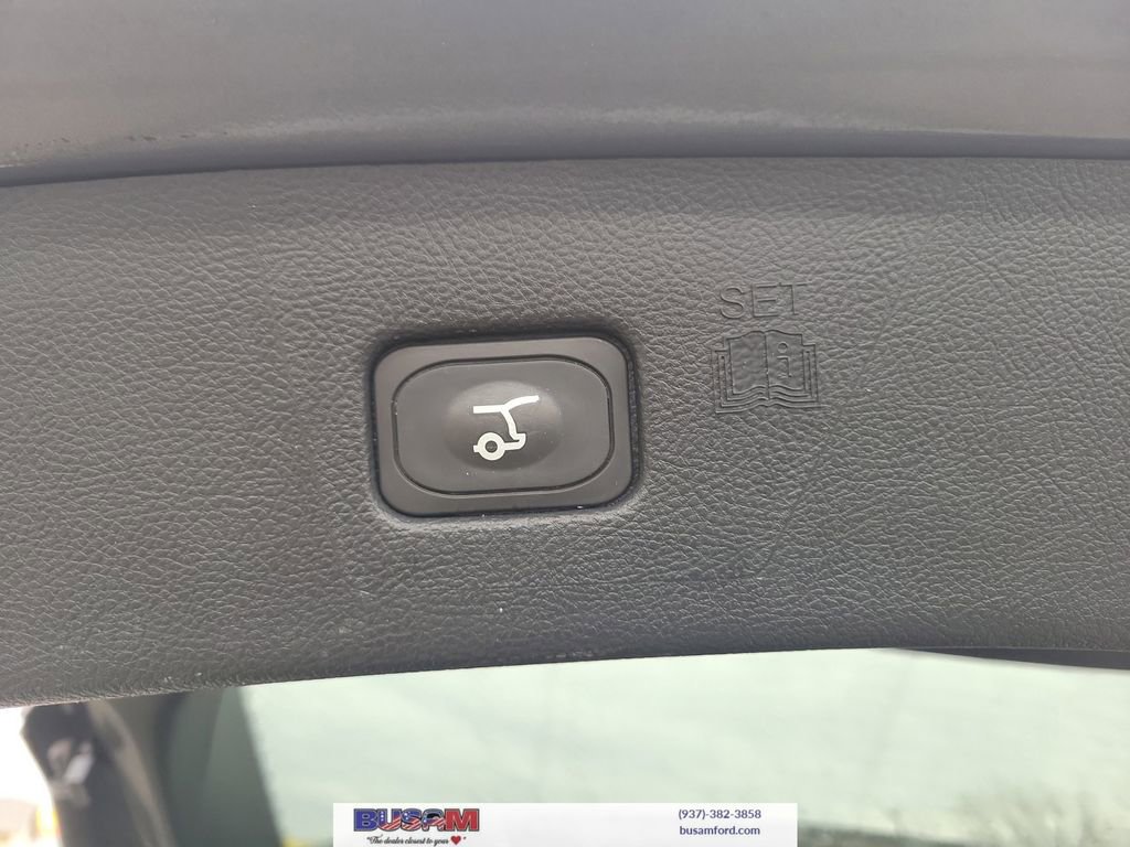 Used 2024 Ford Edge SEL w/ Convenience Package image 7