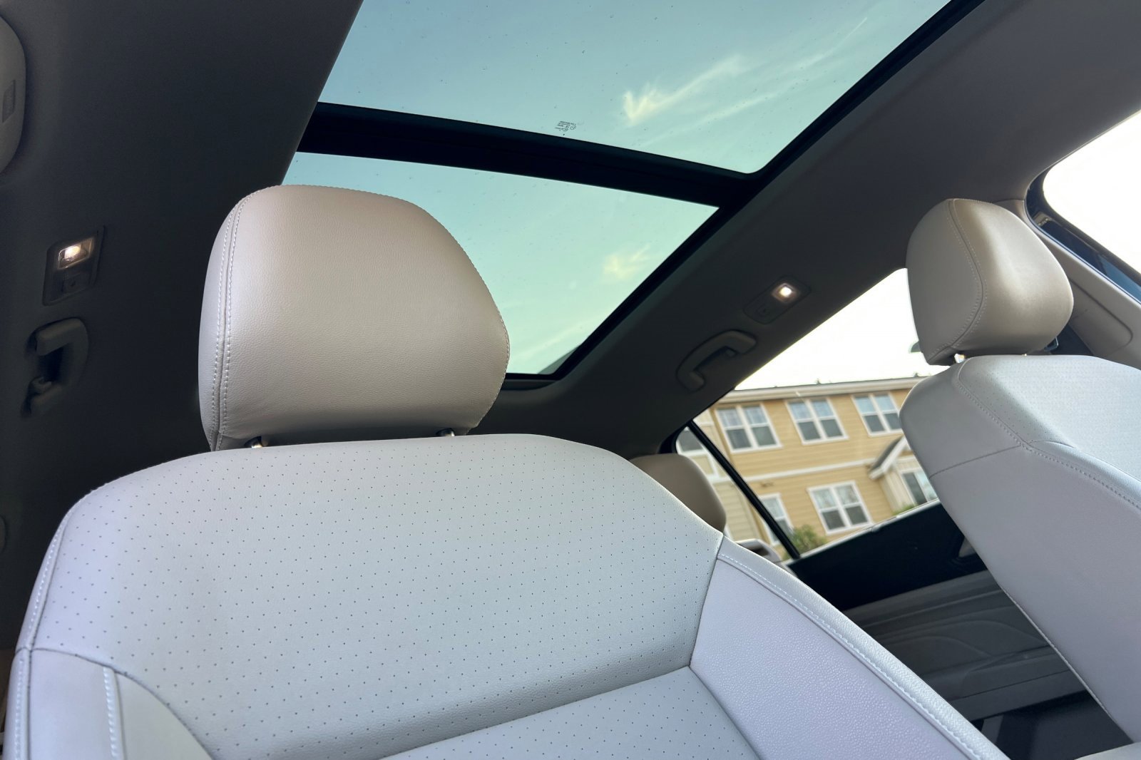 Used 2021 Volkswagen Atlas SE image 18