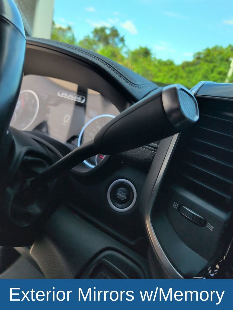 Used 2022 RAM 3500 Laramie image 31