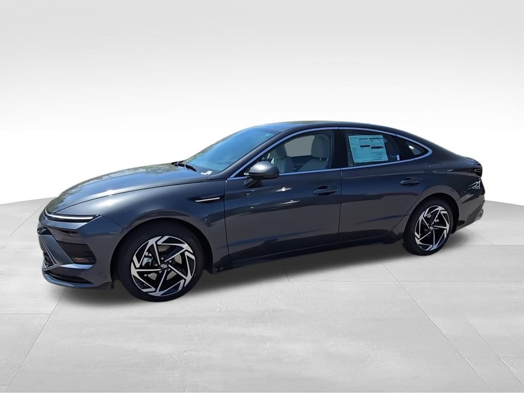 New 2026 Hyundai Sonata SEL FWD image 4
