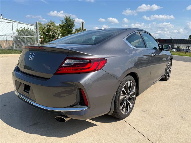 Used 2016 Honda Accord Touring image 8