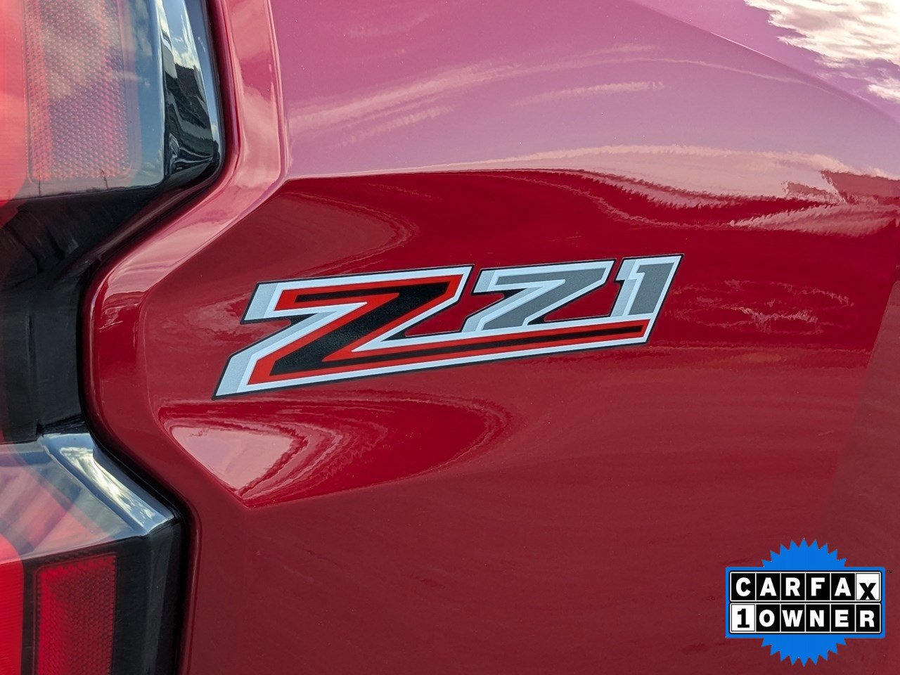 Used 2024 Chevrolet Colorado Z71 w/ Z71 Convenience Package 2 image 9