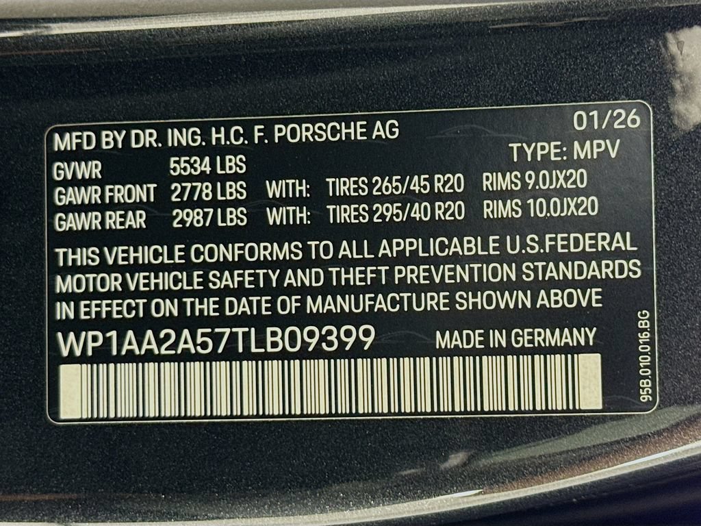 New 2026 Porsche Macan AWD/4WD image 38
