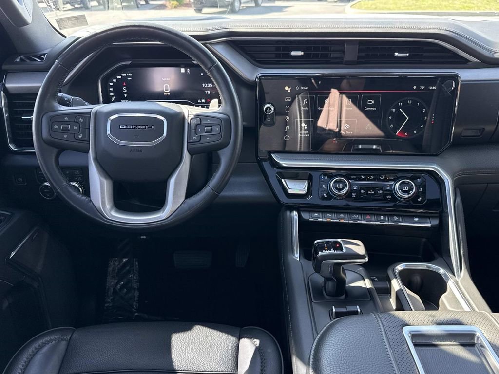 Used 2022 GMC Sierra 1500 Denali w/ Denali Reserve Package AWD/4WD image 3