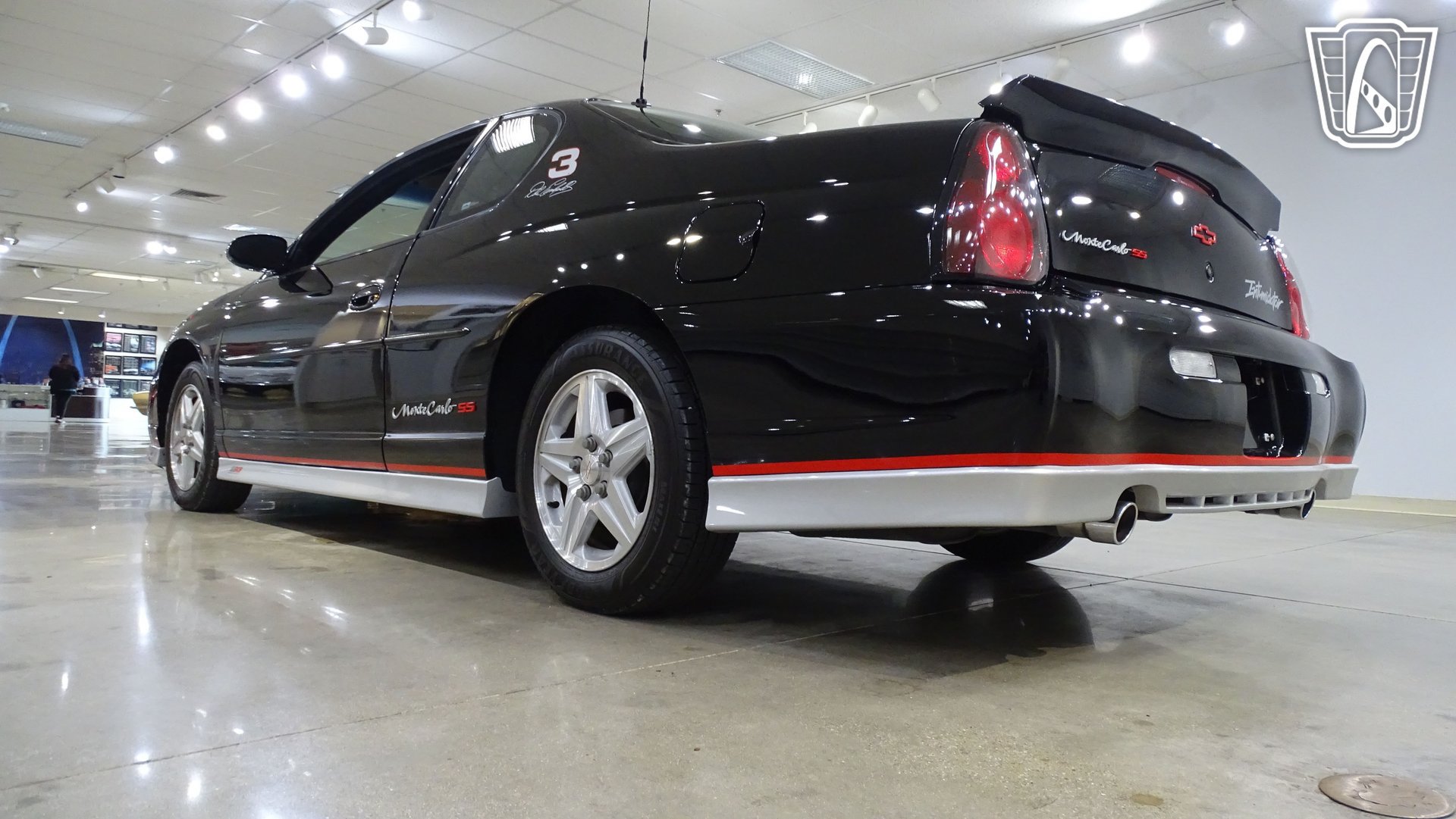 Used 2002 Chevrolet Monte Carlo SS w/ Pace Car Replica Pkg FWD image 10