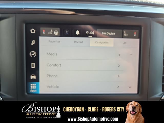 Used 2023 Chrysler Voyager LX FWD image 17