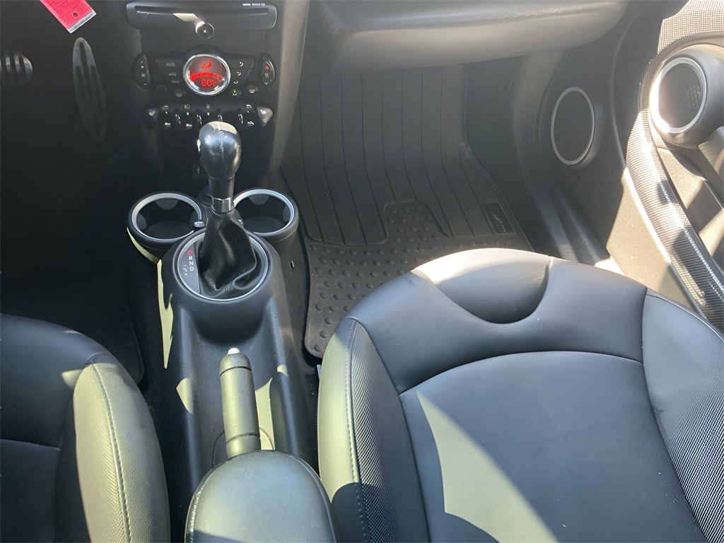 Used 2015 MINI Cooper Roadster S image 19