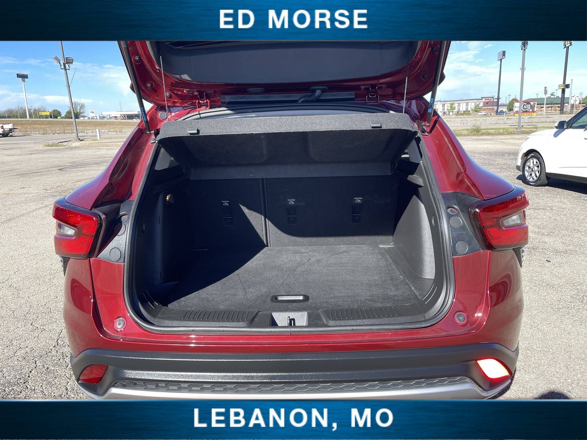 Certified 2025 Chevrolet Trax LT w/ LT Convenience Package FWD image 23
