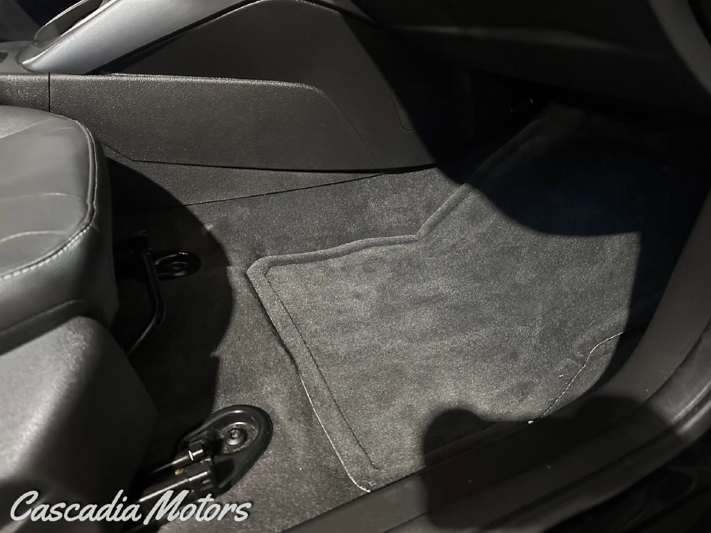 Used 2013 Ford Focus Titanium w/ Titanium Handling Pkg image 26