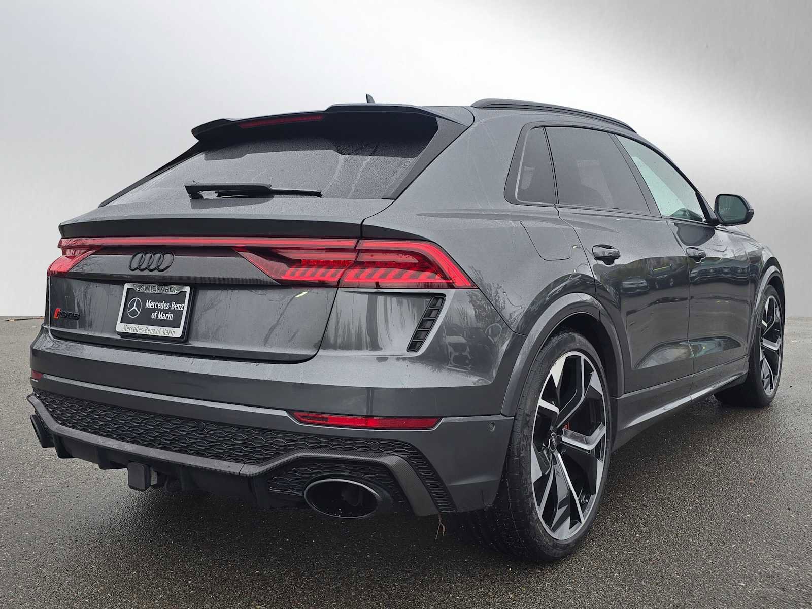 Used 2021 Audi RS Q8 w/ Carbon Optic Package image 3