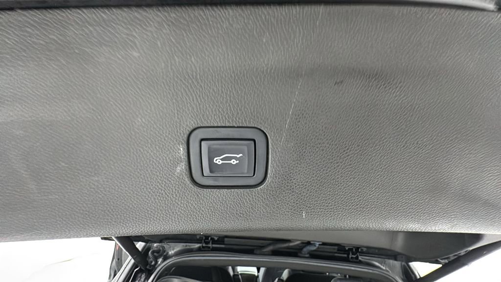 Used 2023 Buick Enclave Essence w/ Experience Buick Package image 17