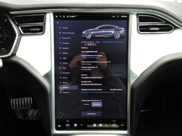 Used 2016 Tesla Model S P90D AWD/4WD image 41