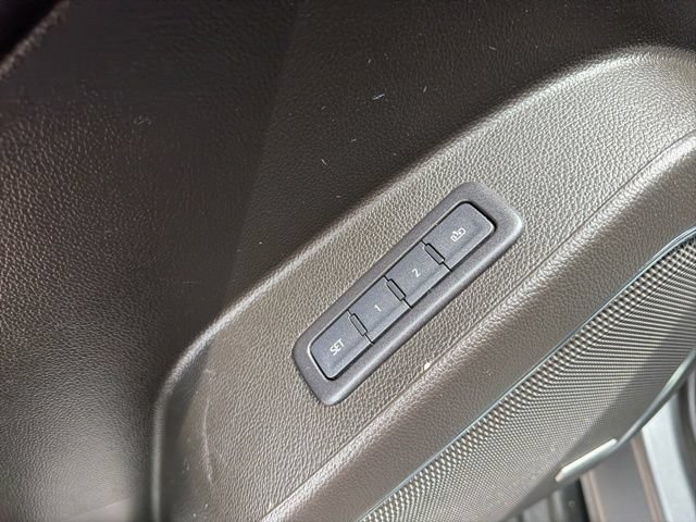 Used 2020 Chevrolet Tahoe Premier AWD/4WD image 14