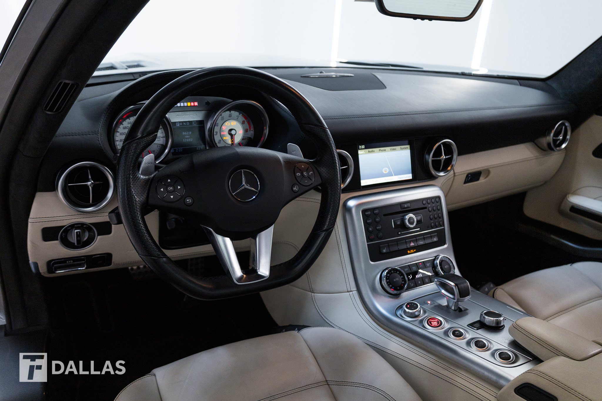 Used 2012 Mercedes-Benz SLS AMG Coupe image 4