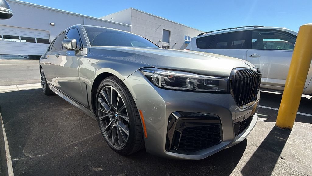 Used 2022 BMW 750i xDrive w/ Executive Package AWD/4WD image 1