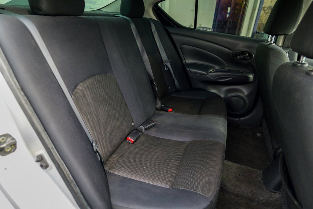 Used 2012 Nissan Versa SV w/ Convenience Pkg FWD image 30
