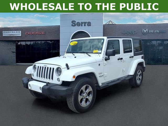 Used 2016 Jeep Wrangler Unlimited Sahara w/ Dual Top Group AWD/4WD image 3