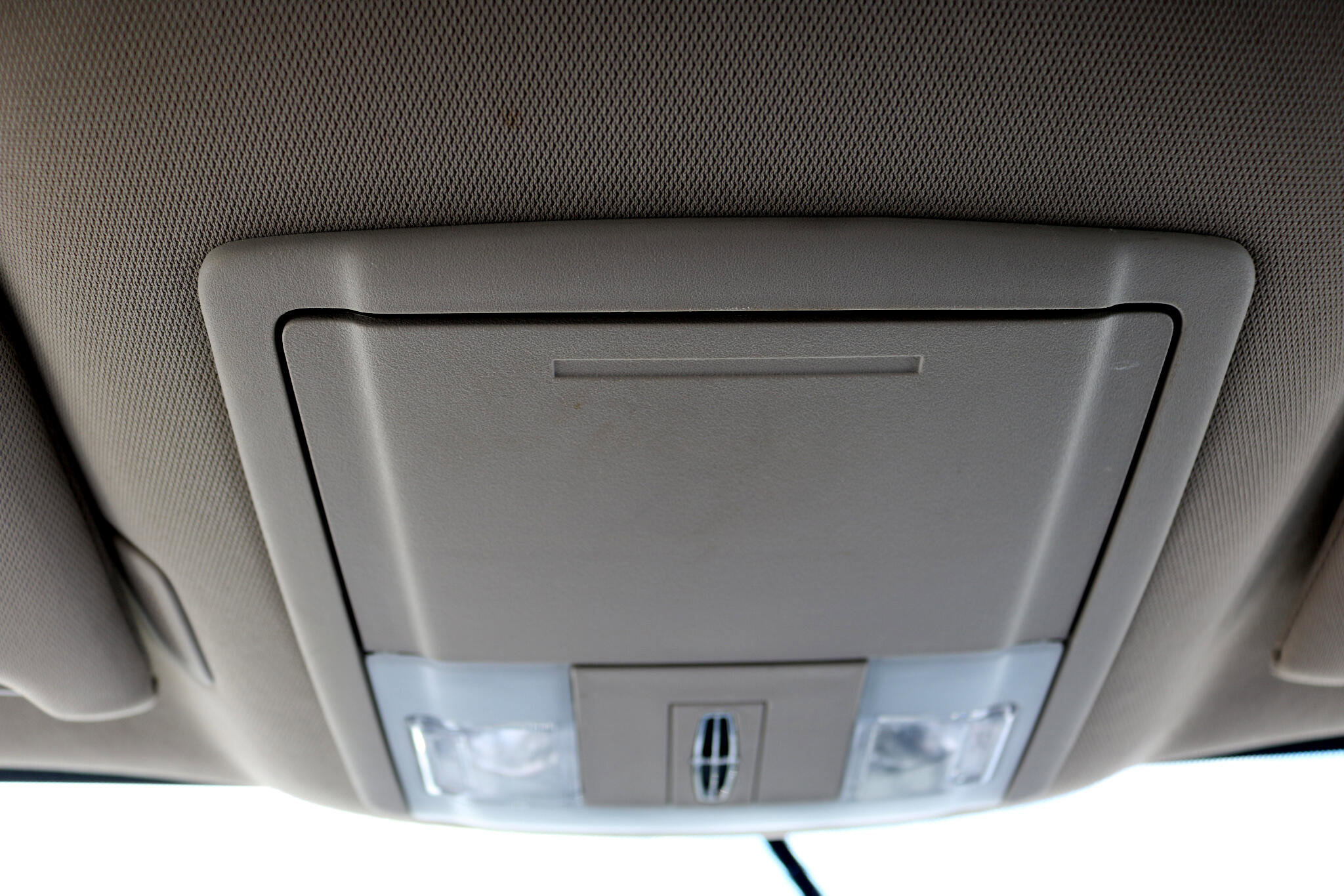 Used 2015 Lincoln MKX FWD w/ Walnut Swirl Wood Package image 26