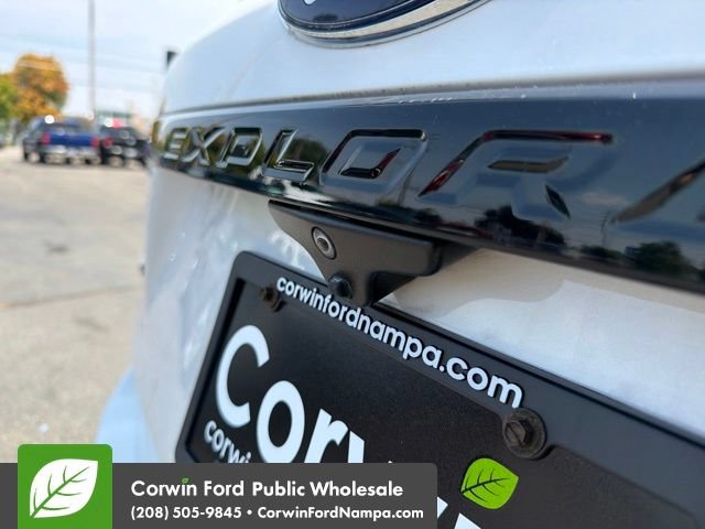Used 2016 Ford Explorer Sport w/ Equipment Group 401A AWD/4WD image 11