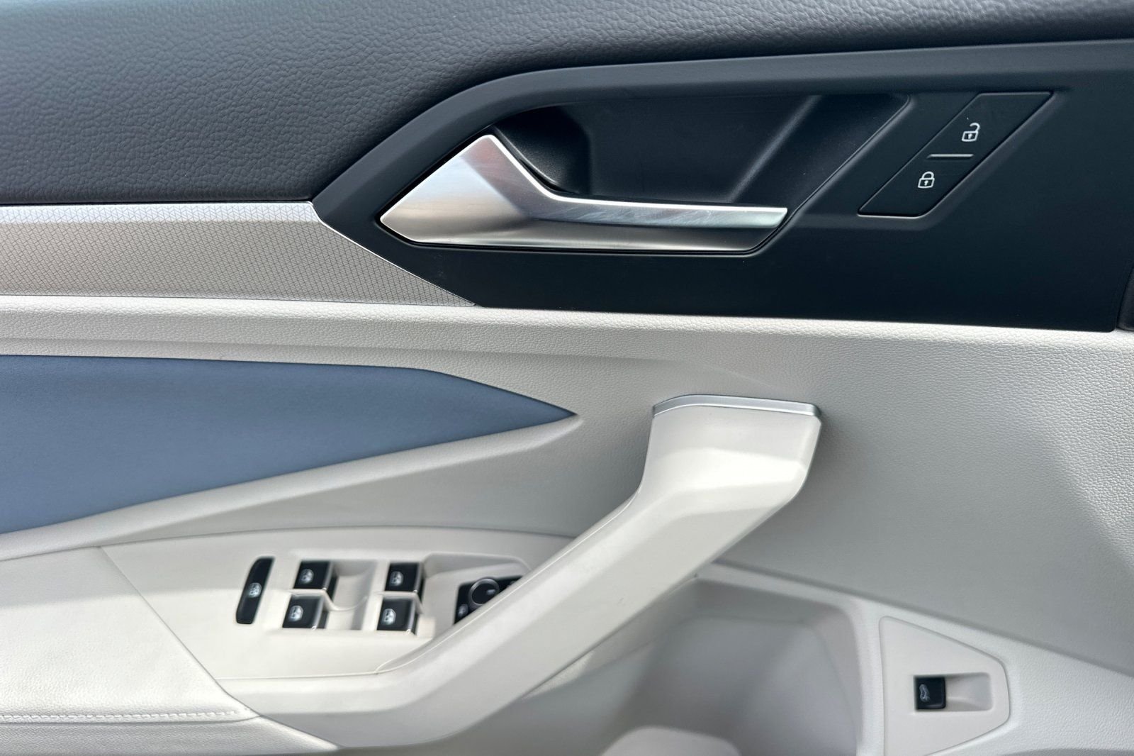 New 2026 Volkswagen Jetta SE FWD image 11