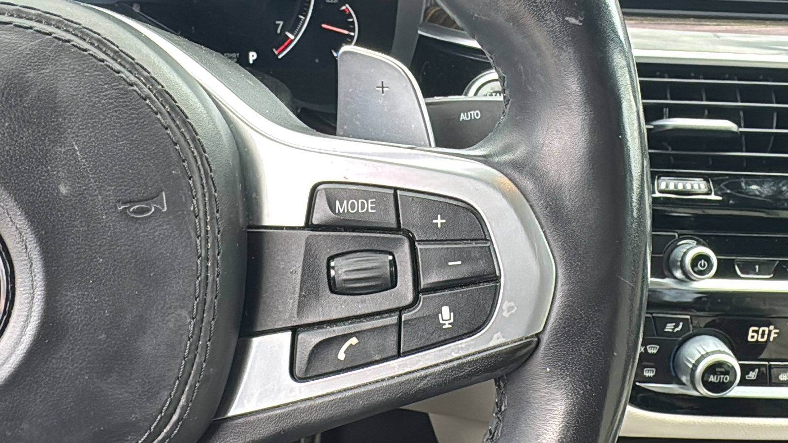 Used 2019 BMW 540i w/ M Sport Package image 24
