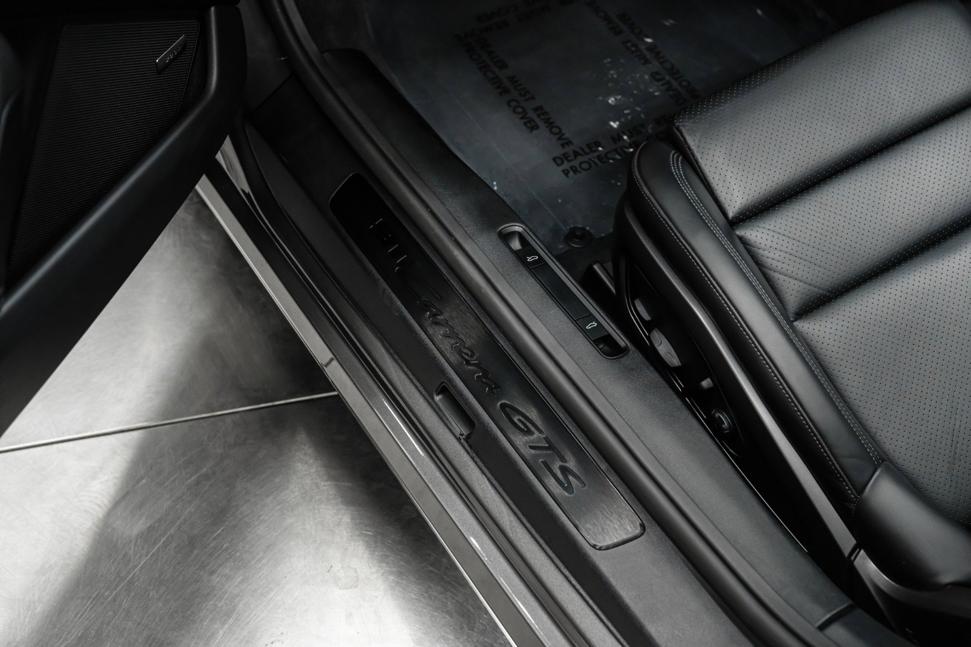 Used 2023 Porsche 911 Cabriolet image 20