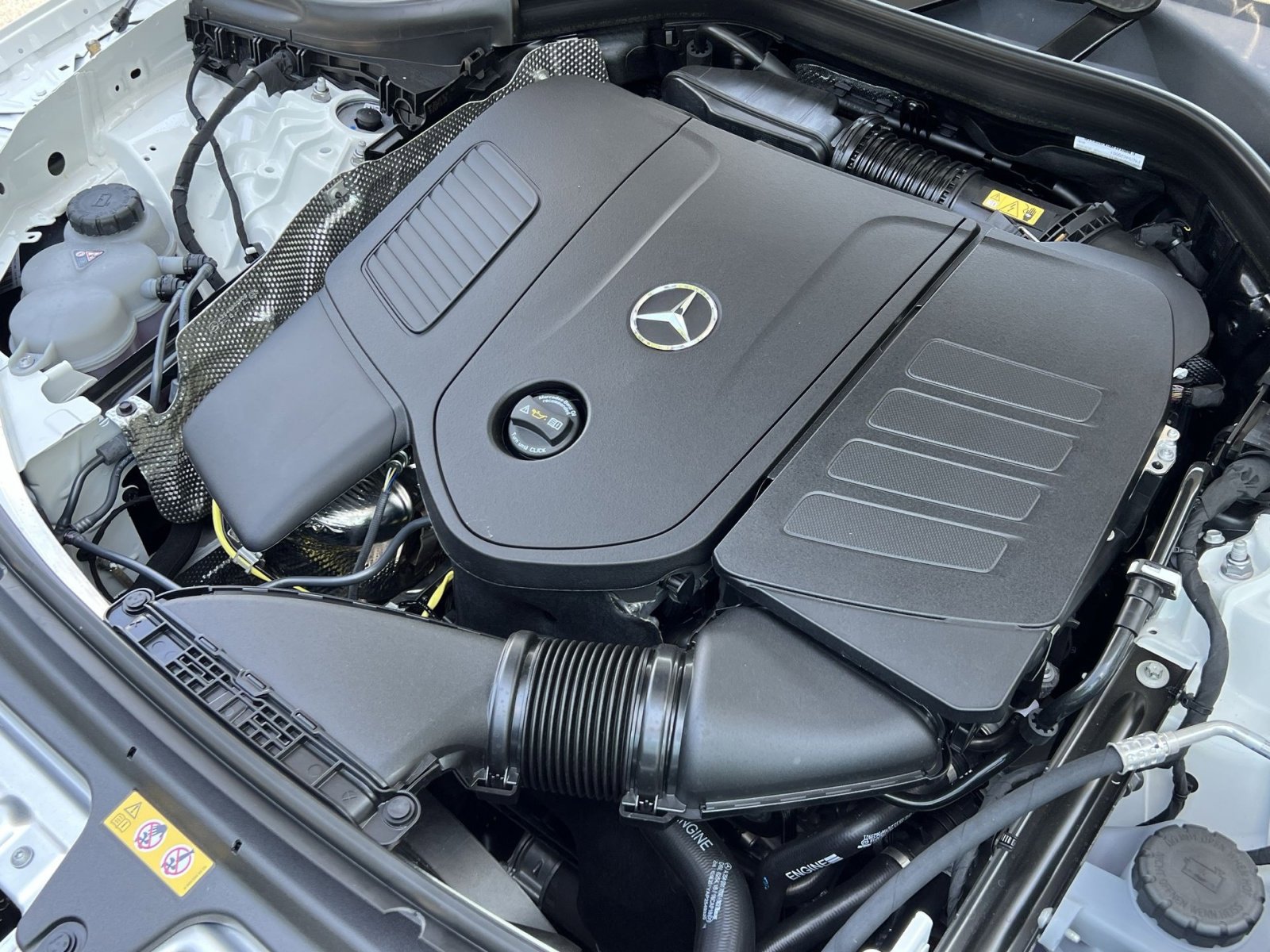 Certified 2025 Mercedes-Benz GLC 300 4MATIC image 27