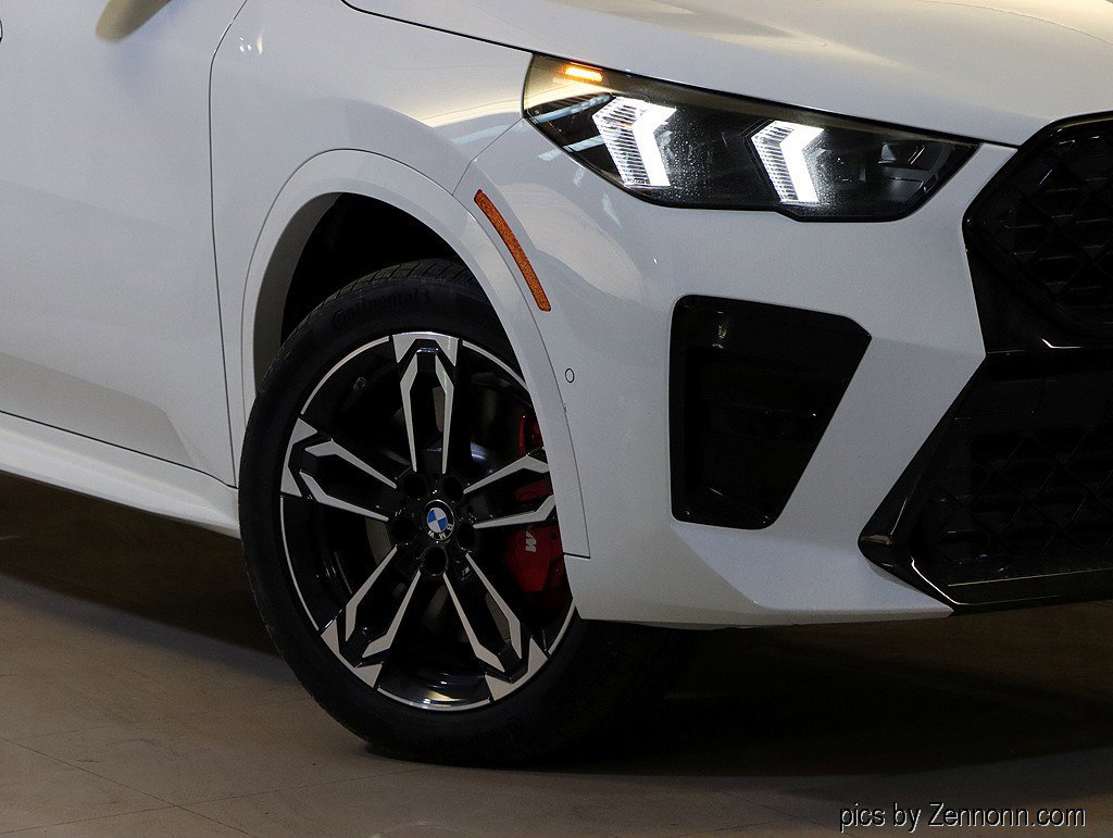Used 2026 BMW X2 xDrive28i w/ M Sport Package AWD/4WD image 3