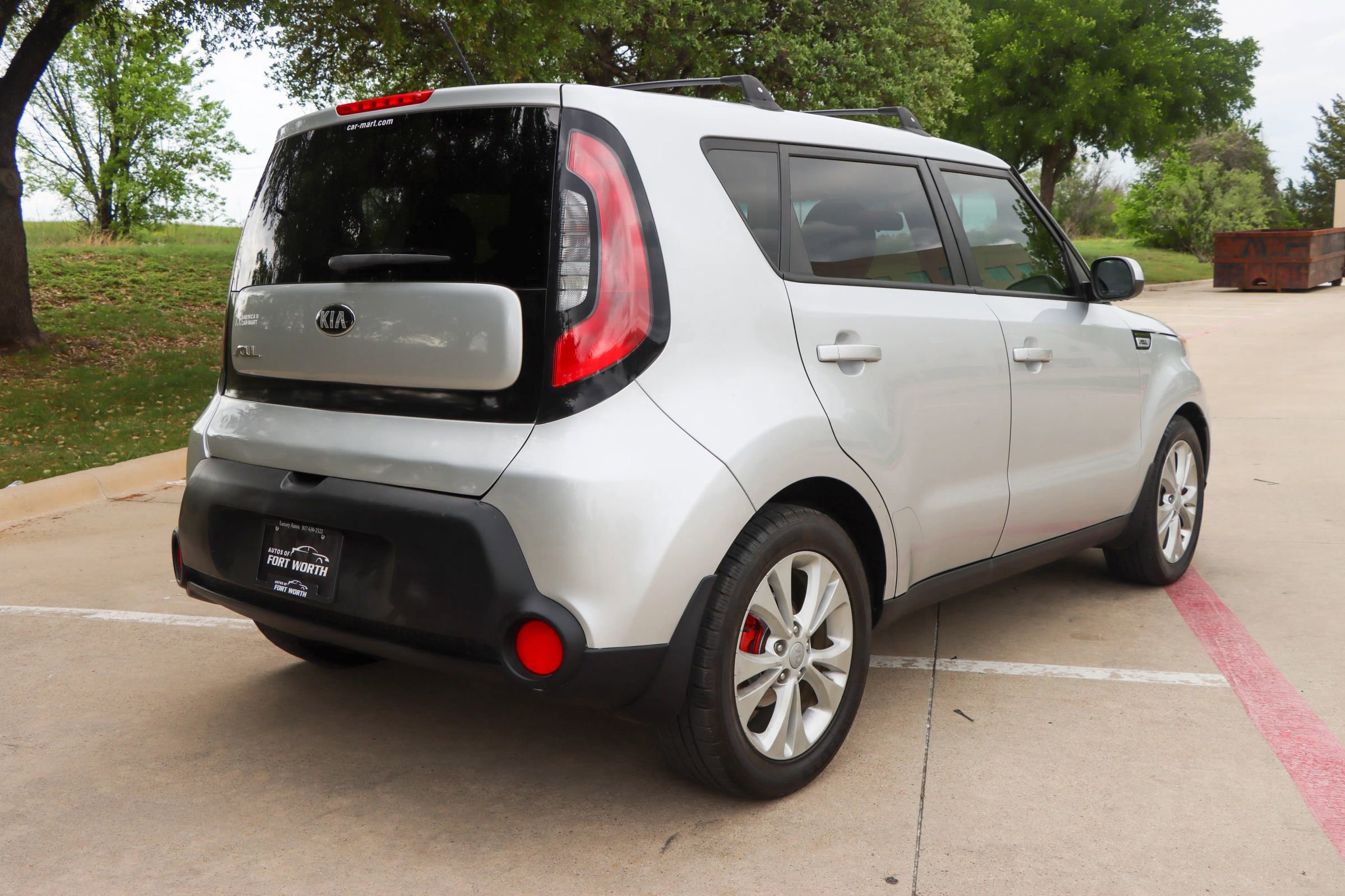 Used 2015 Kia Soul + image 7