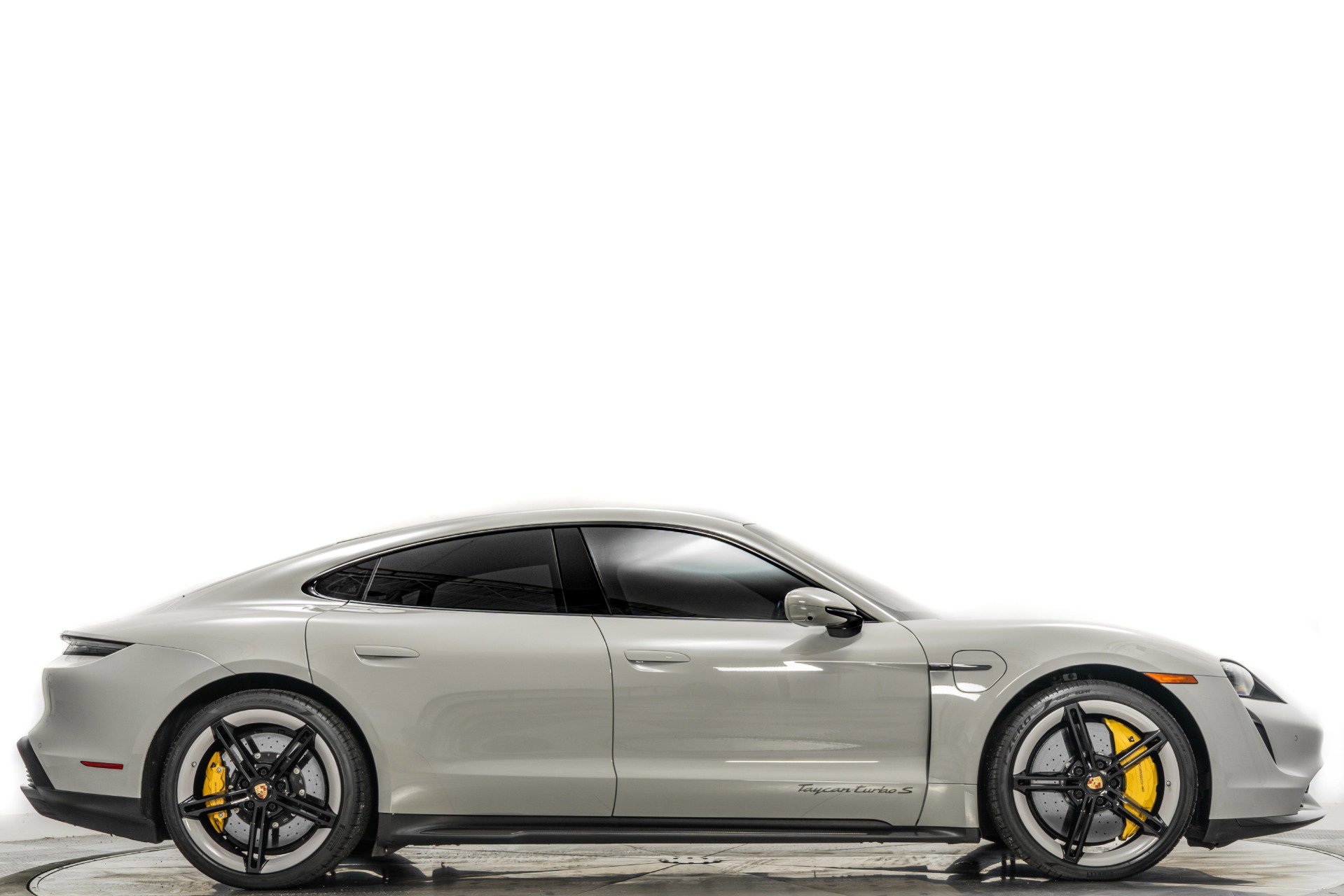 Used 2021 Porsche Taycan Turbo S image 2