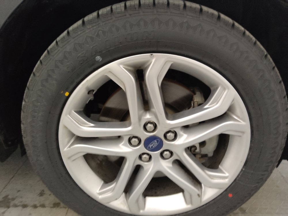 Used 2018 Ford Edge Titanium w/ Equipment Group 301A AWD/4WD image 31