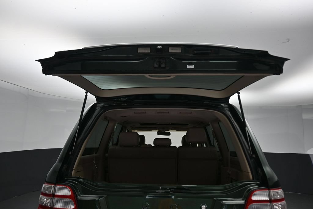 Used 2004 Toyota Land Cruiser AWD/4WD image 43
